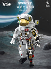 T6001 Semi-Mecha Astronaut